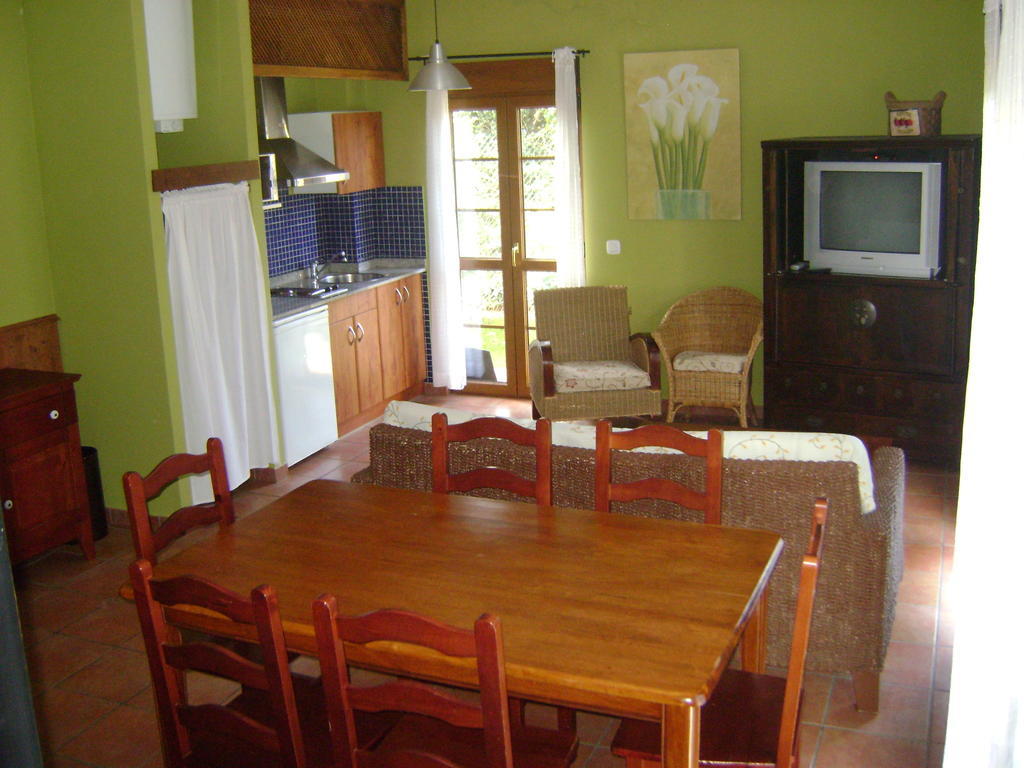 Apartamentos Dos Robles Somo Quarto foto